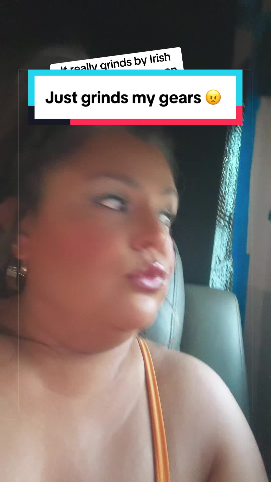 @chellasmiles