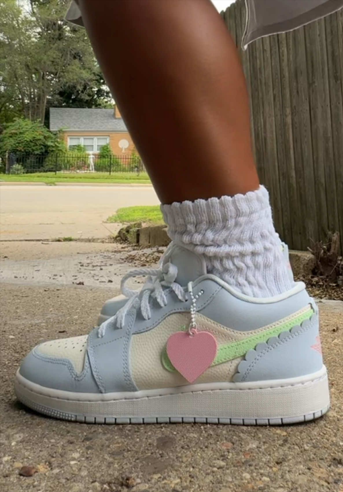 @uniqsolethic