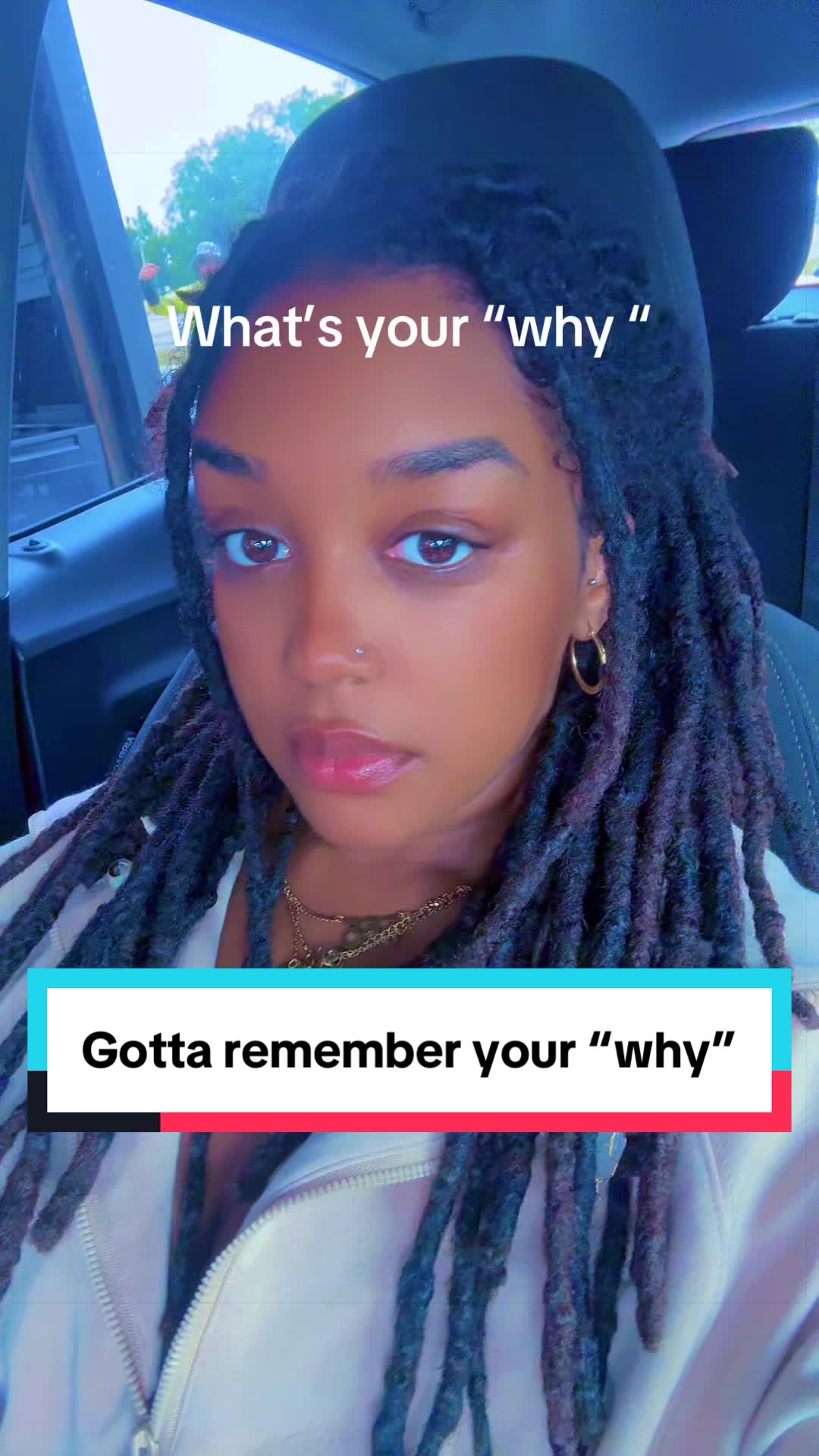 @Ele Simone /Ele_Locs