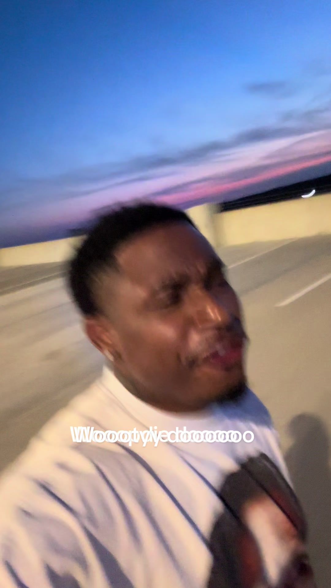@AJ🦁