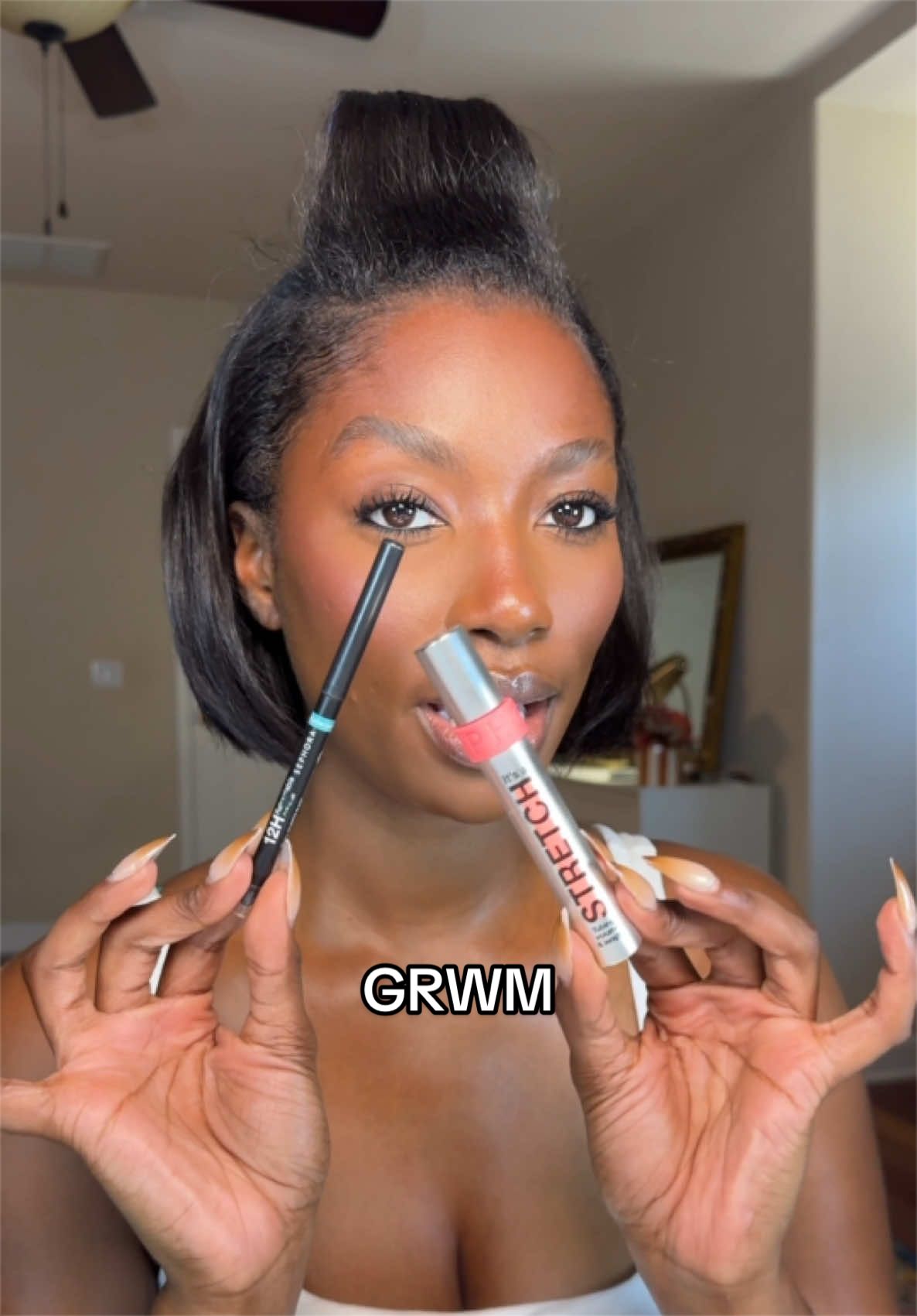 @Kayla B | Beauty Creator✨