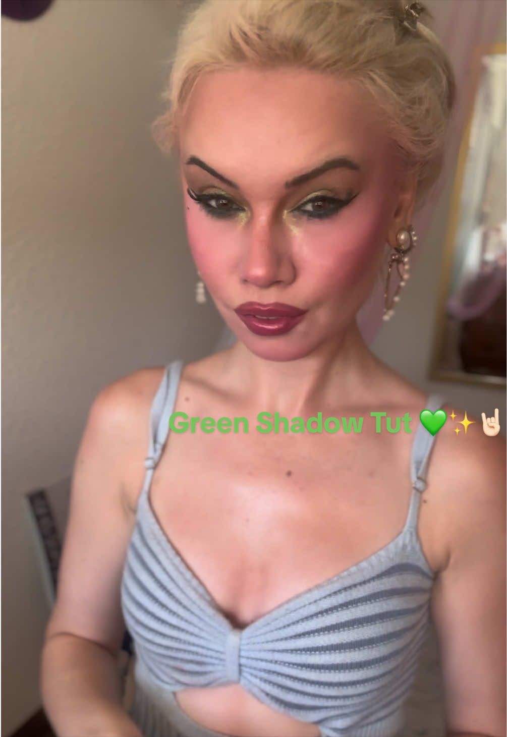 @Leah the Makeup Freak🖤🤘🏻🕸️