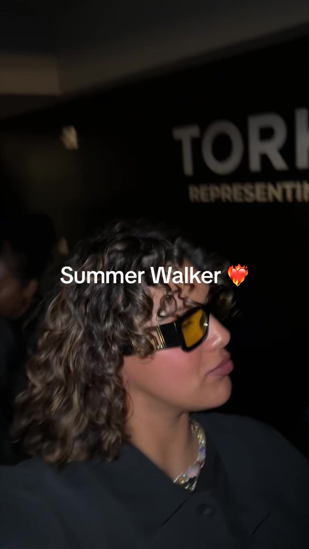 @ELENA🧡