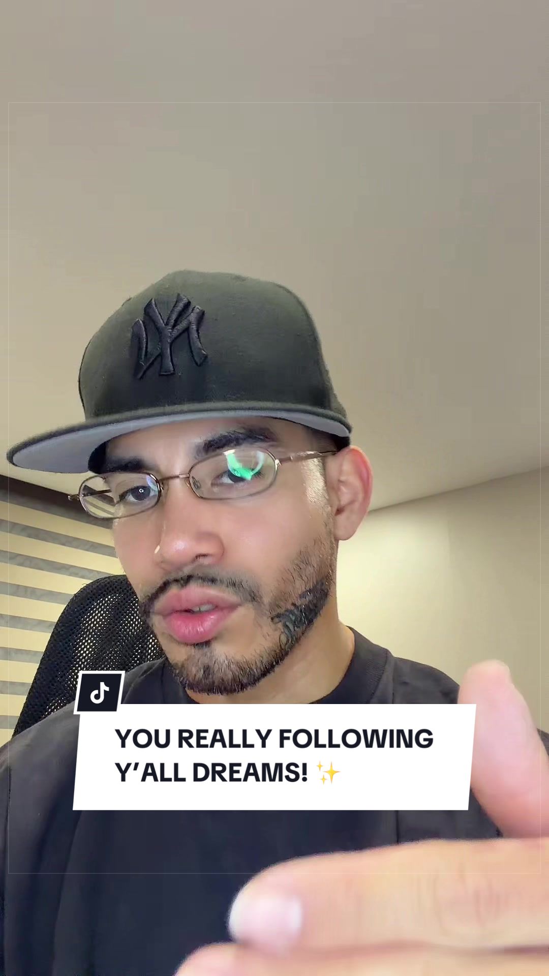 @F1ARO