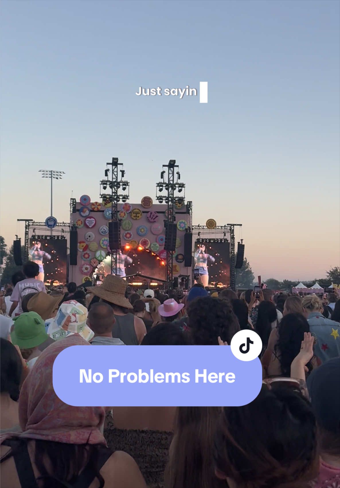 @Jen | Swiftie News