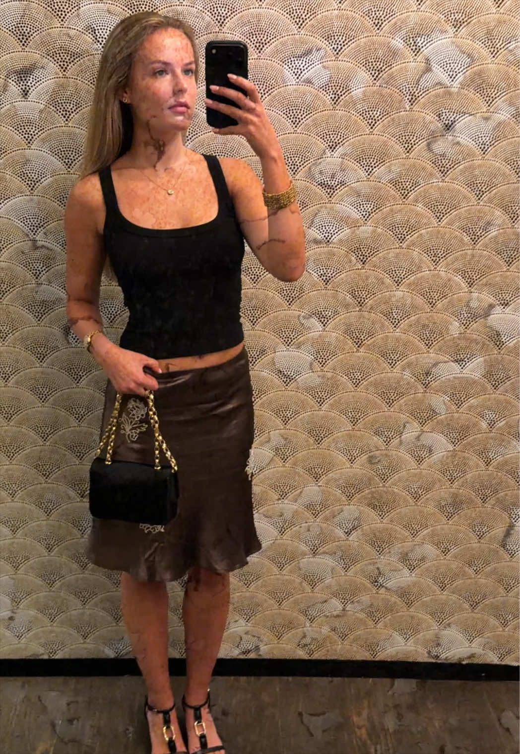 @Chloe