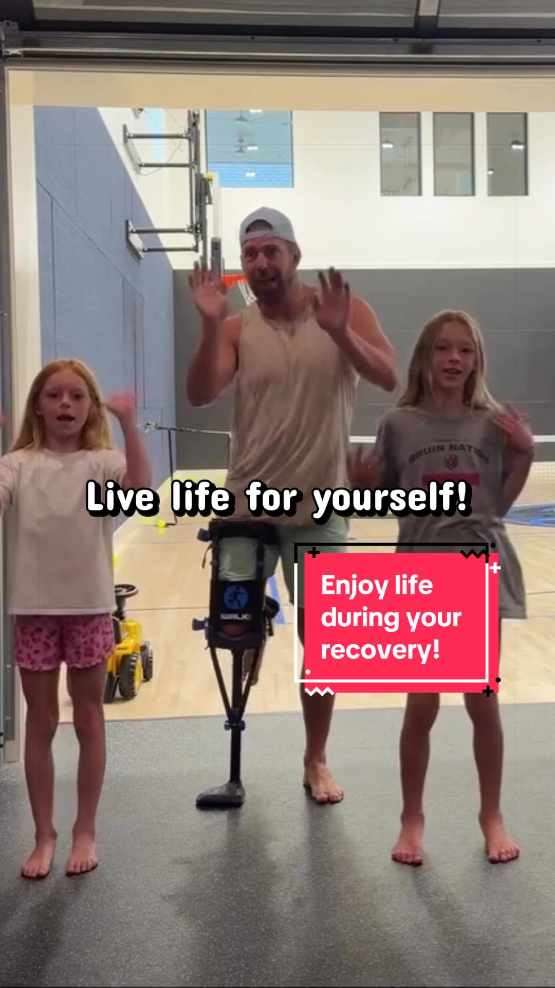 @IWALKFree