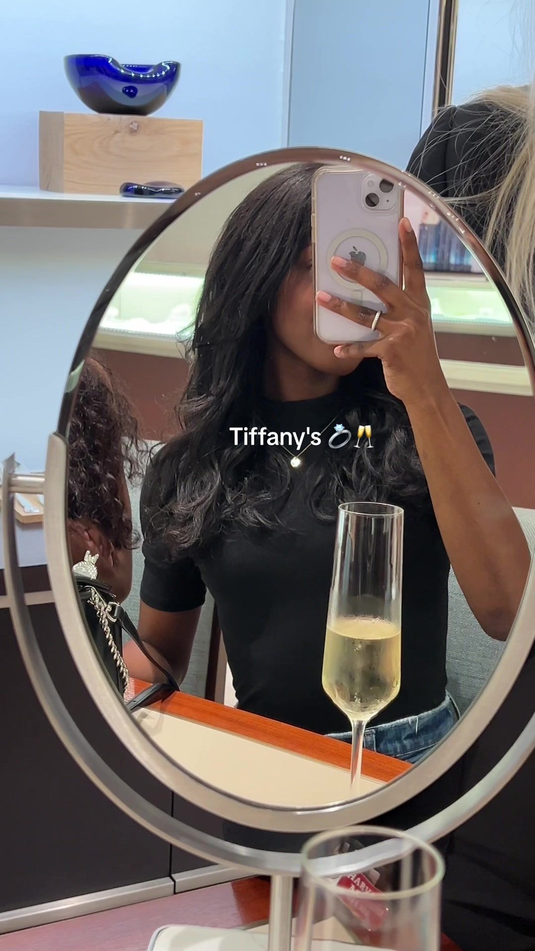 @NiyaNextDoor