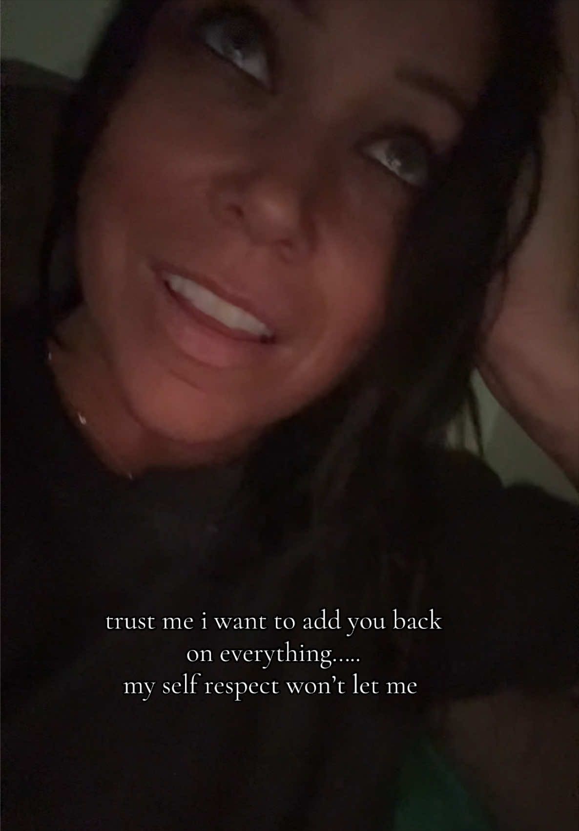 @Nicole🖤