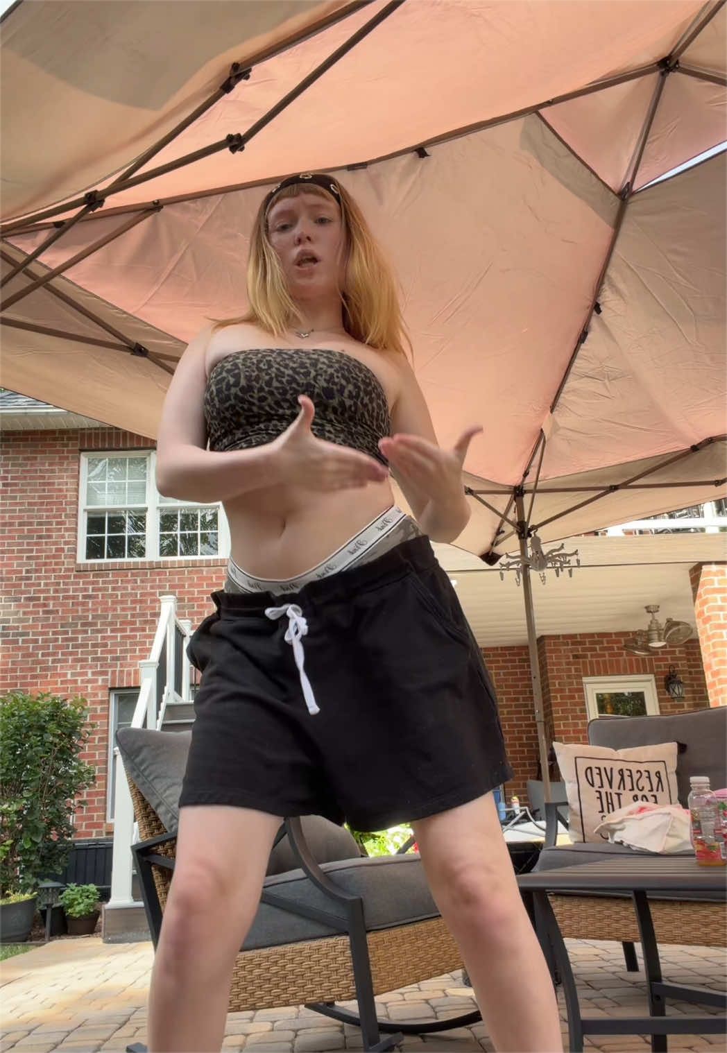@CoolestLittleKitty 🎀