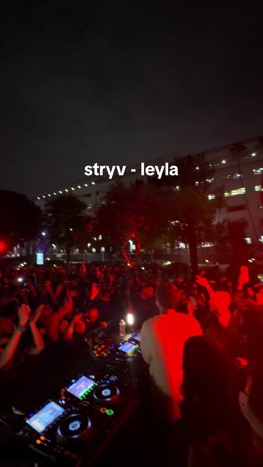 @Stryv