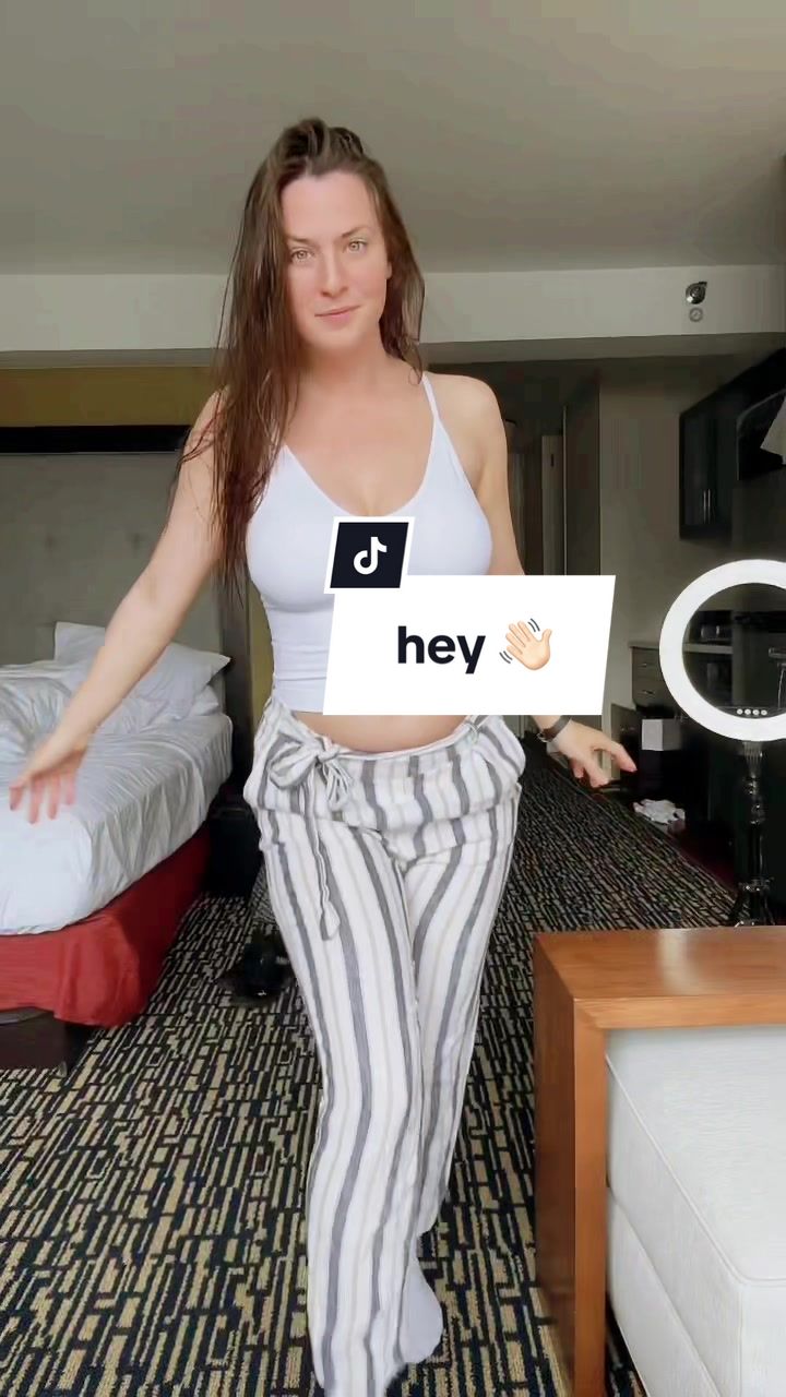 @Araisyours | Ara | is | Yours