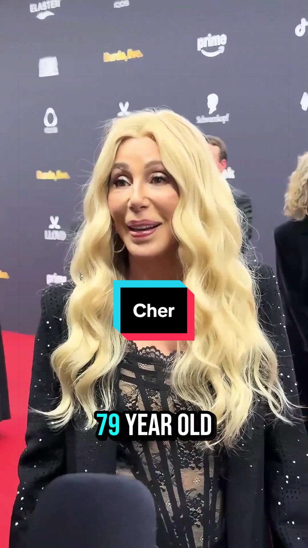 @Celeb&TrendHub