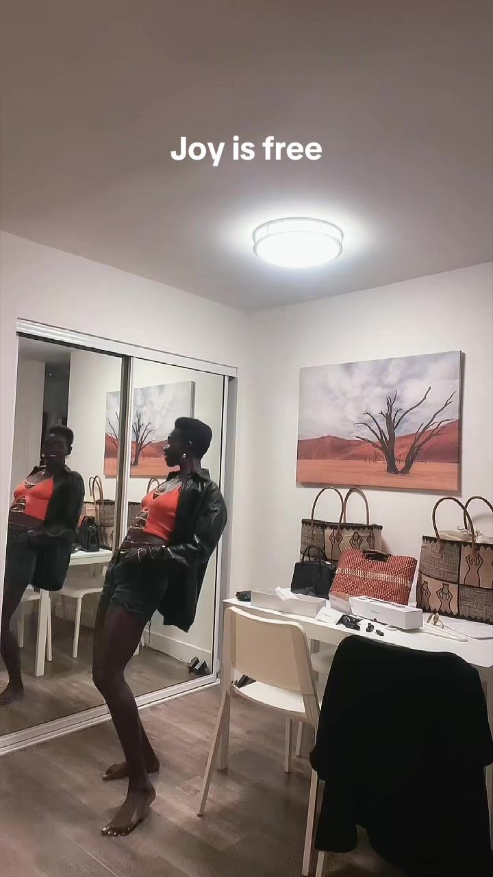 @therese_mbaye
