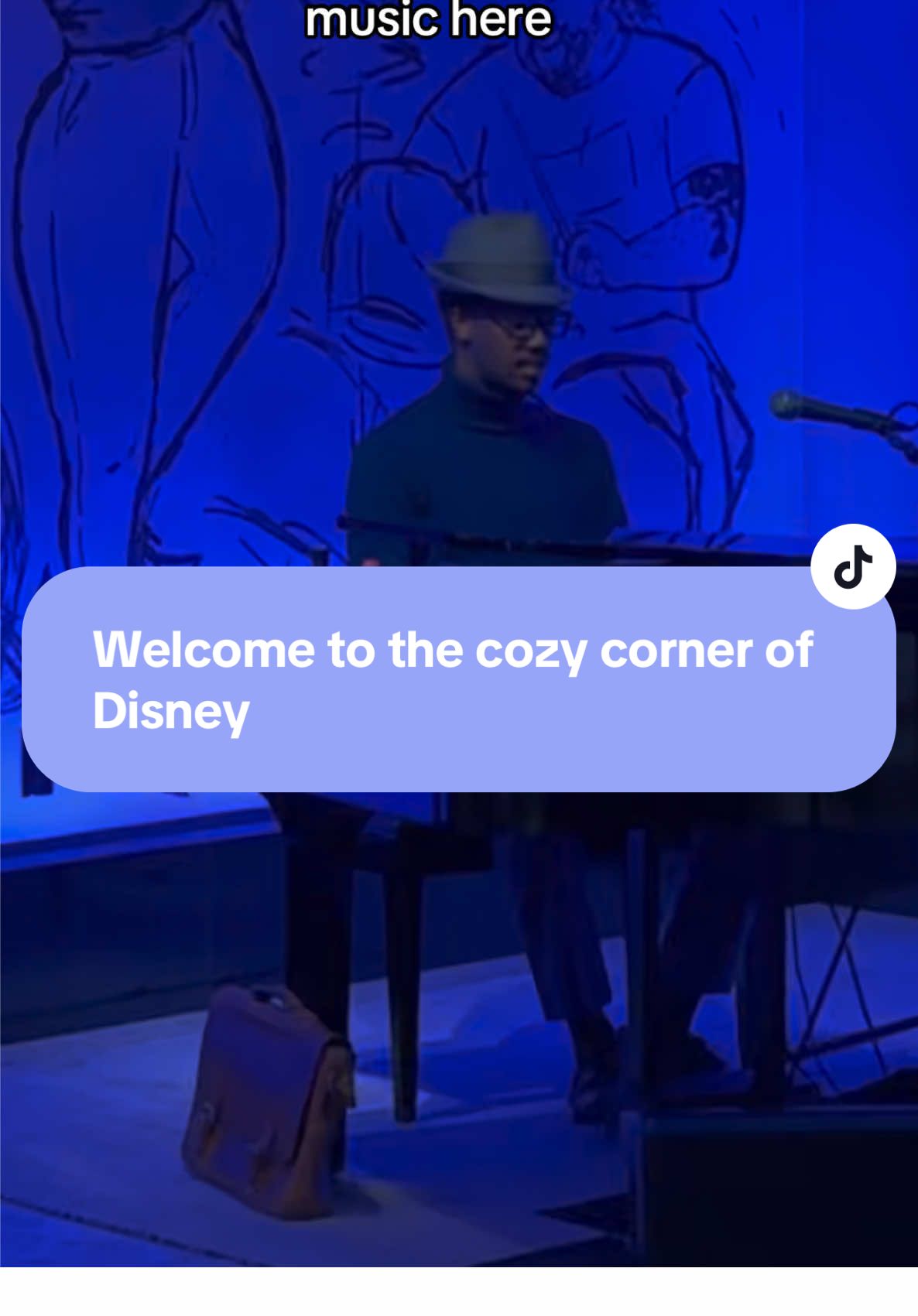 @Antoinette | Cozy Disney FTM
