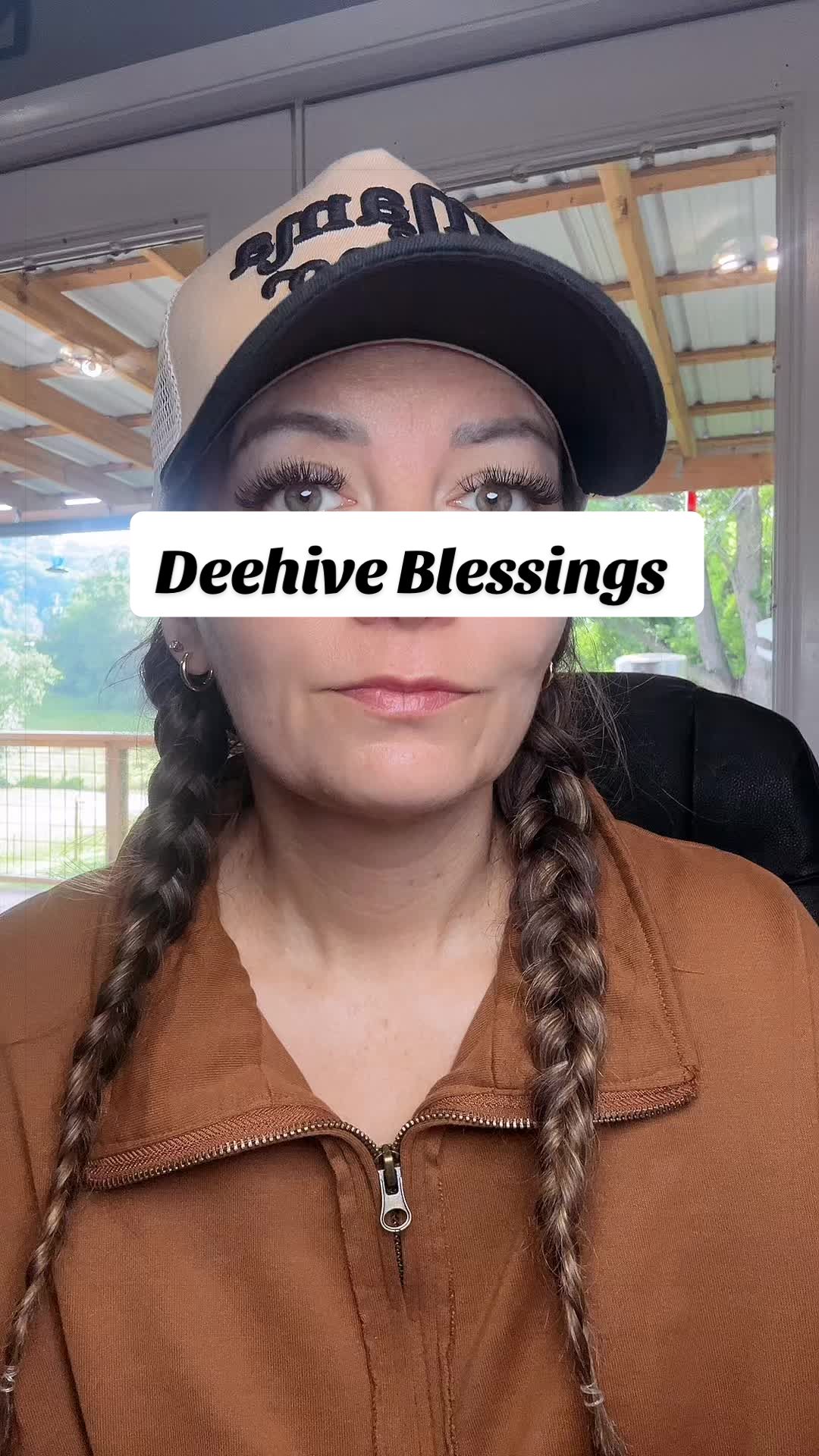 @DeeHive | Relatable Lifestyle