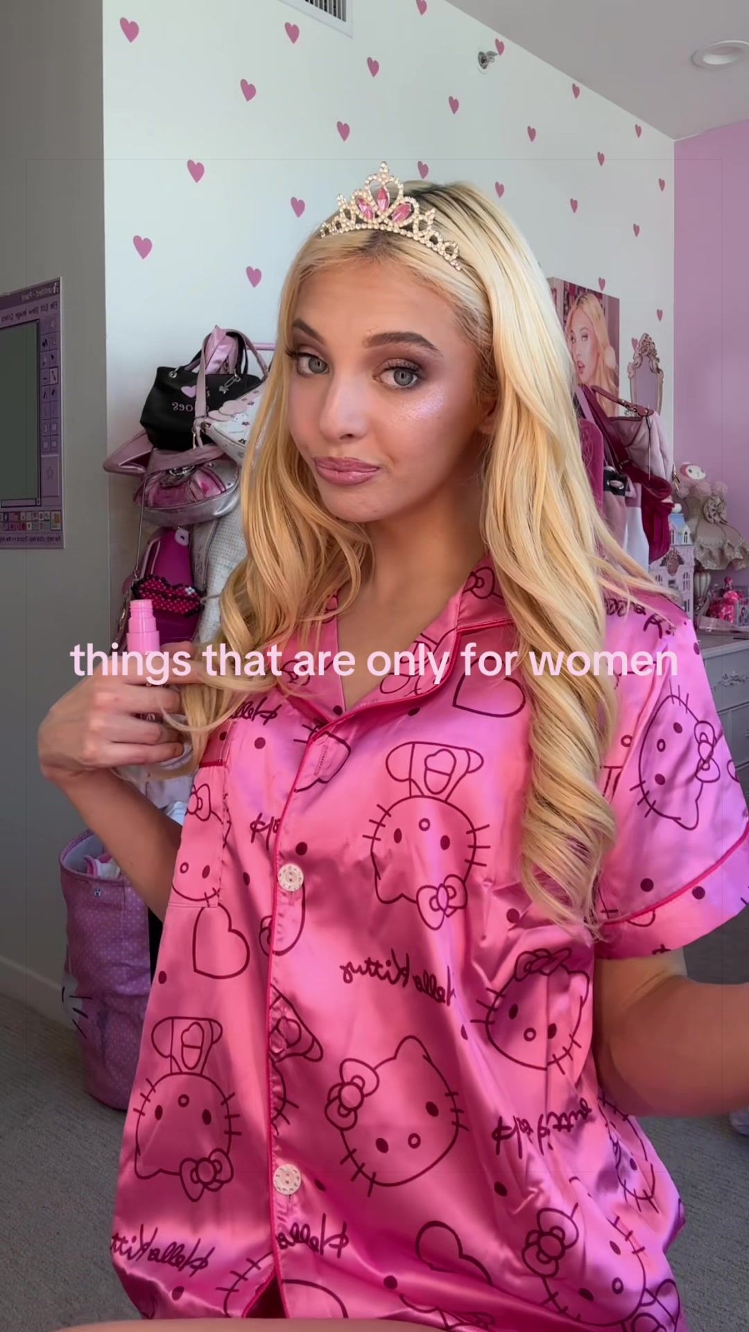 @mo