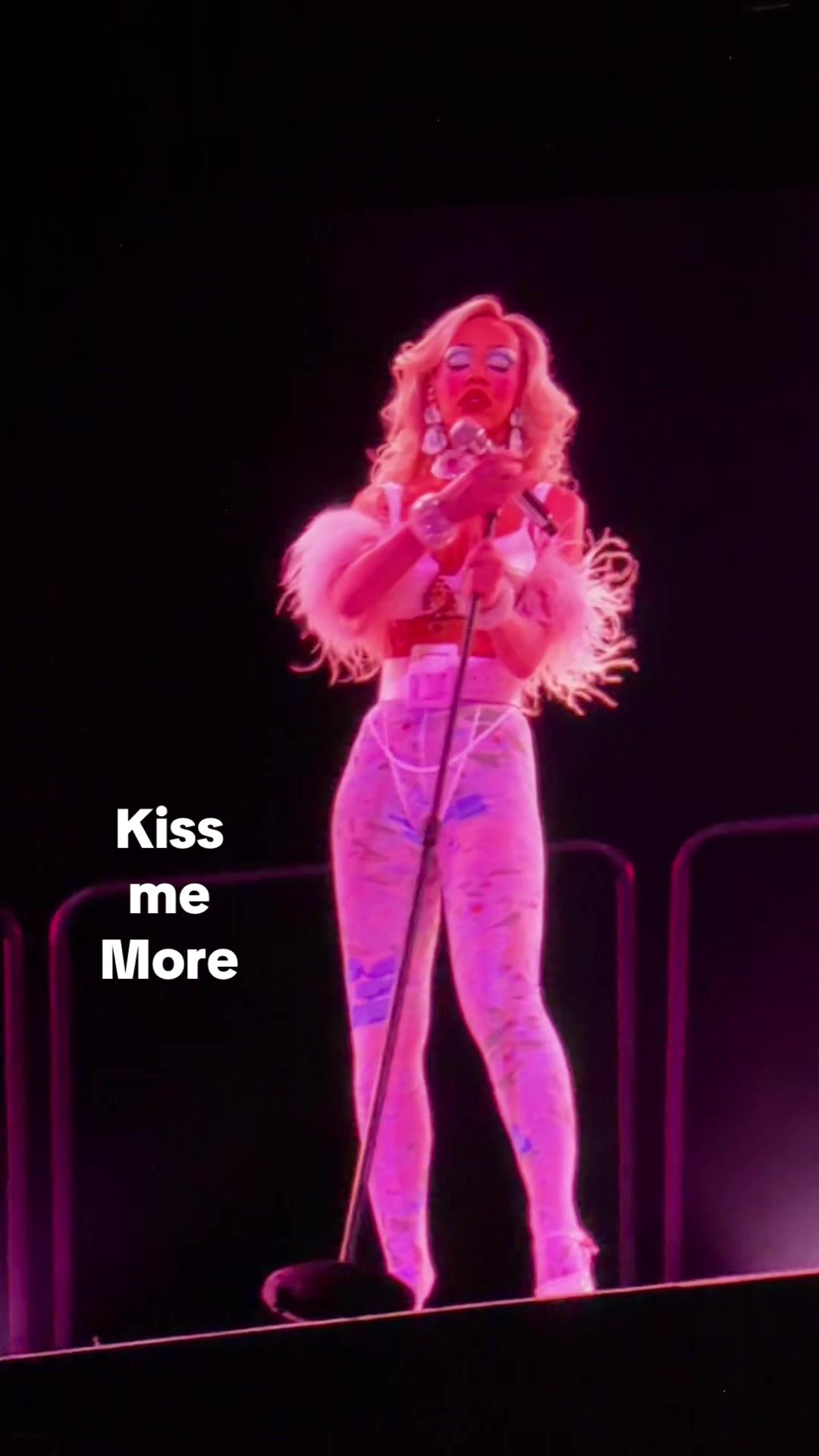 @chrispleeze