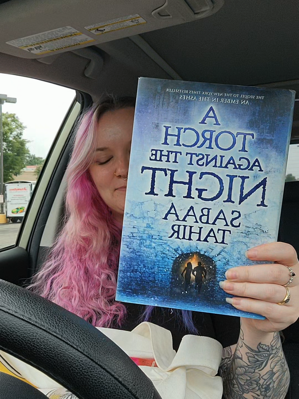 @Ashley 📚🐉🗡
