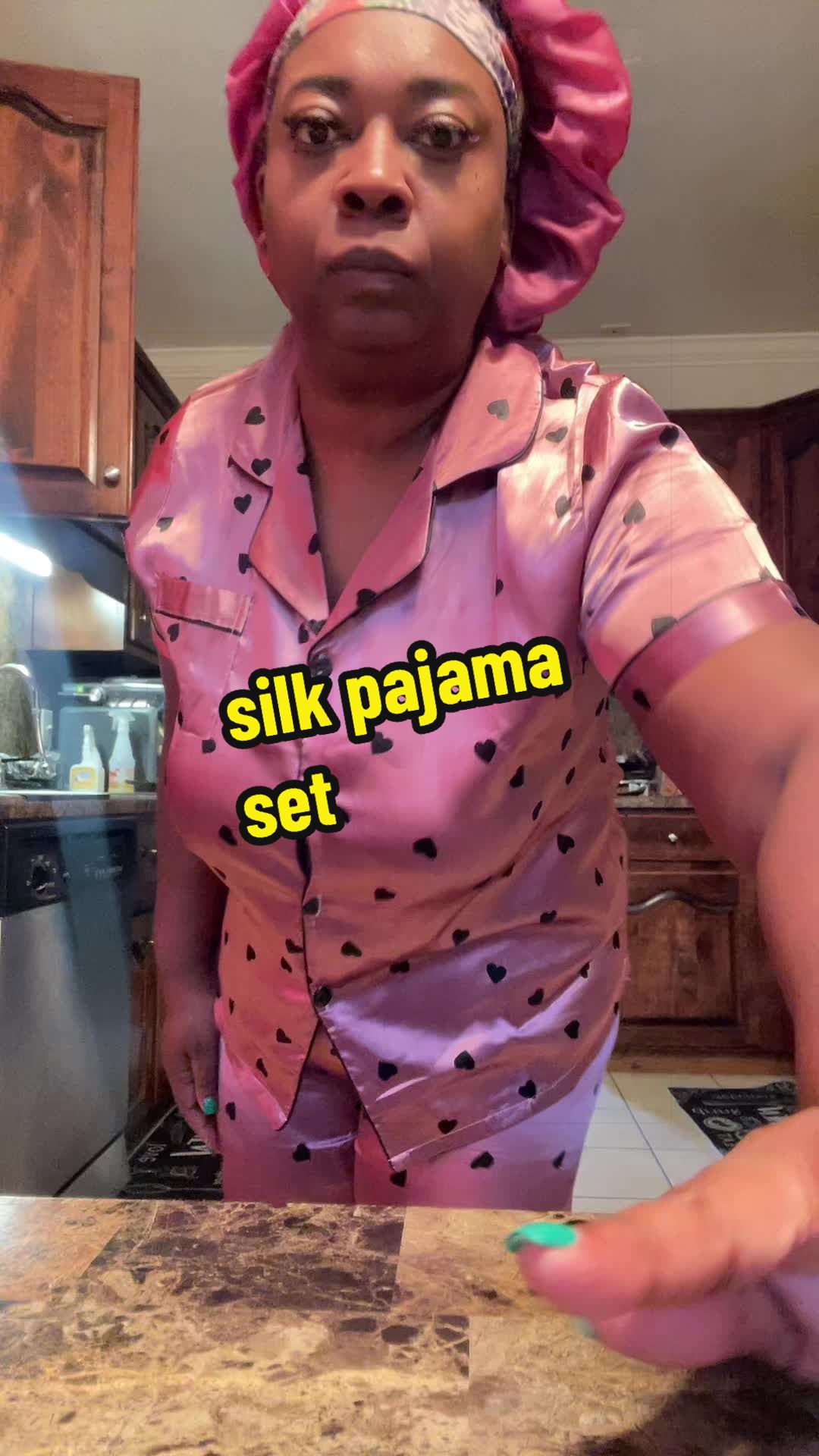 @Sample Queen
