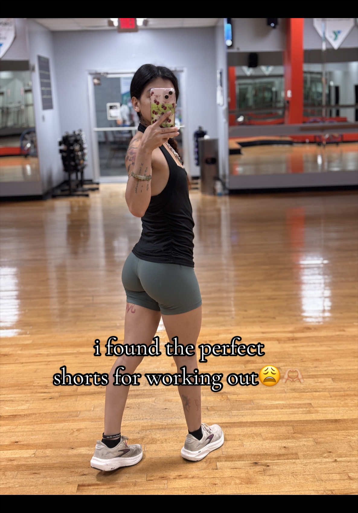 @𝒬𝓊𝑒𝑒𝓃𝒾𝑒 𖣂🖤