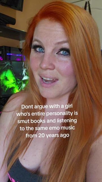 @Altfoxx