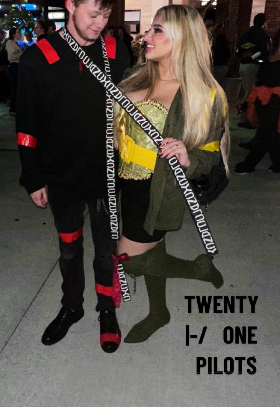 @Helen River&aacute; |-/