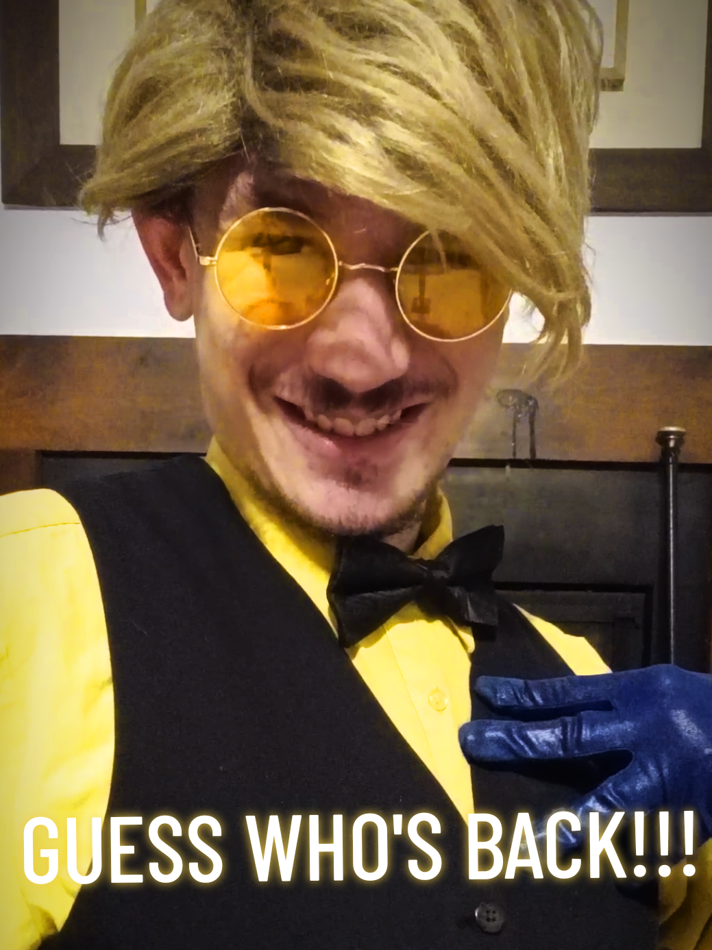 @Sam (SamulationCosplay)