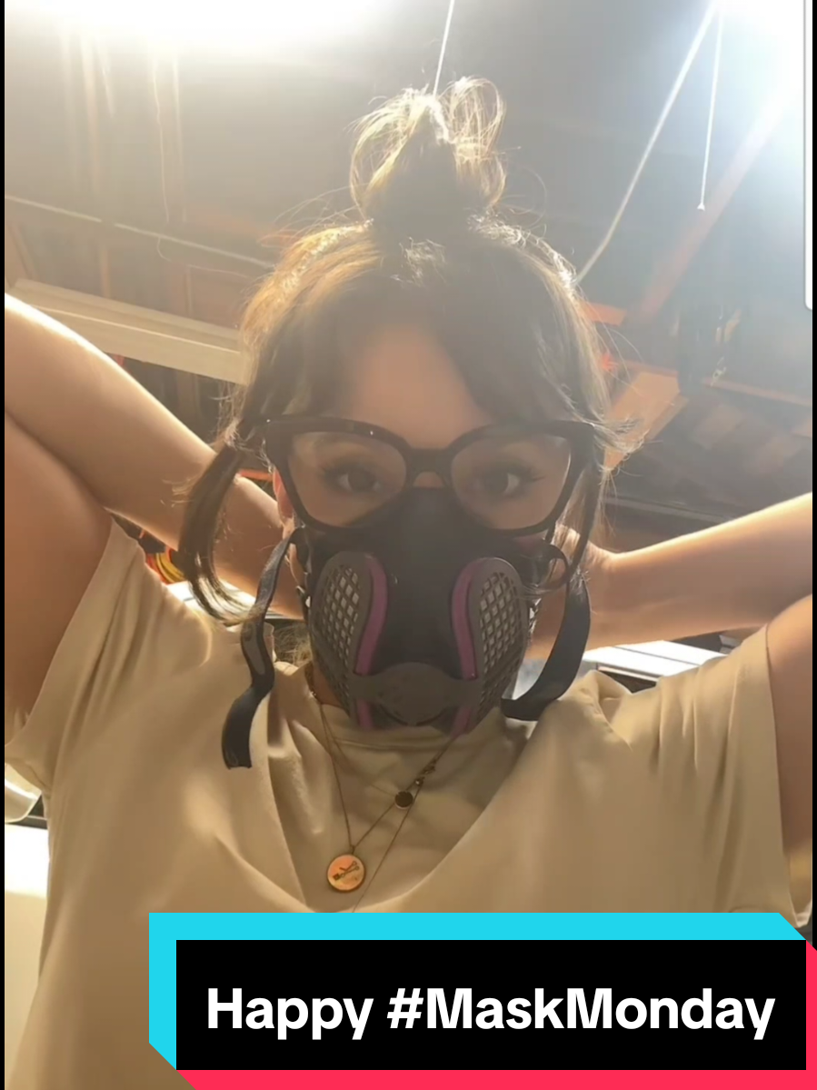 @Gas Mask Girls