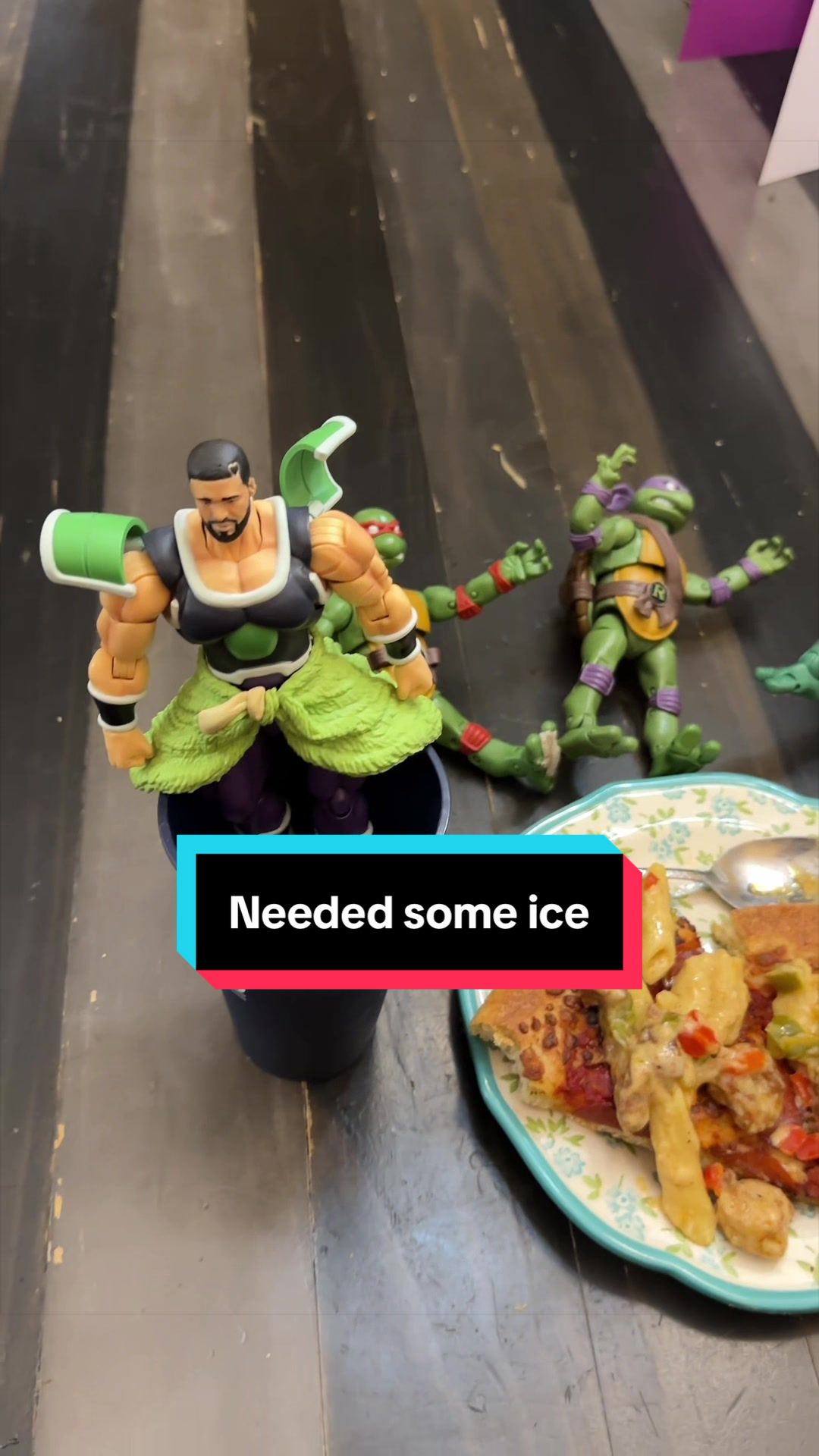 @Figures Everywhere