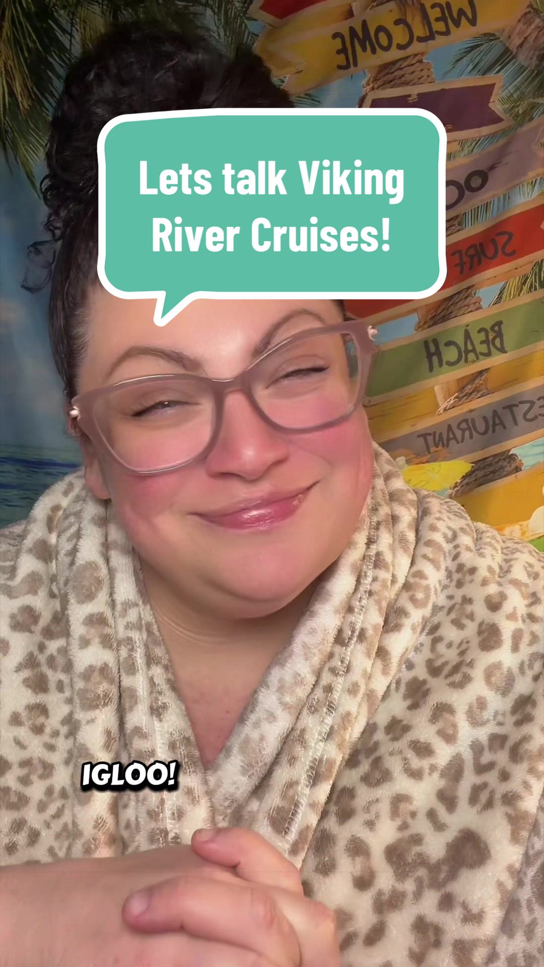 @Courtney | Plus Size Travel 👑