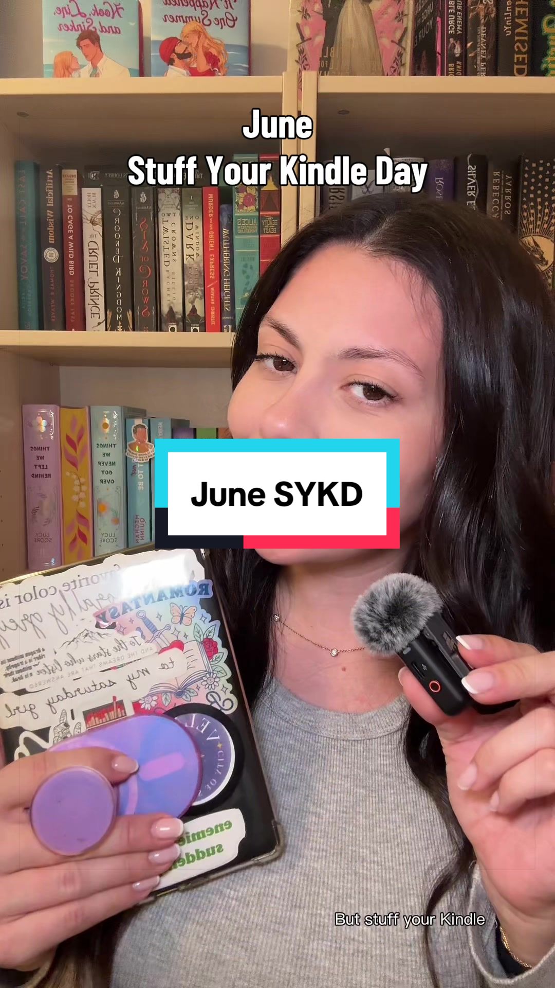 @KristinaLikesBooks 📚🫶✨