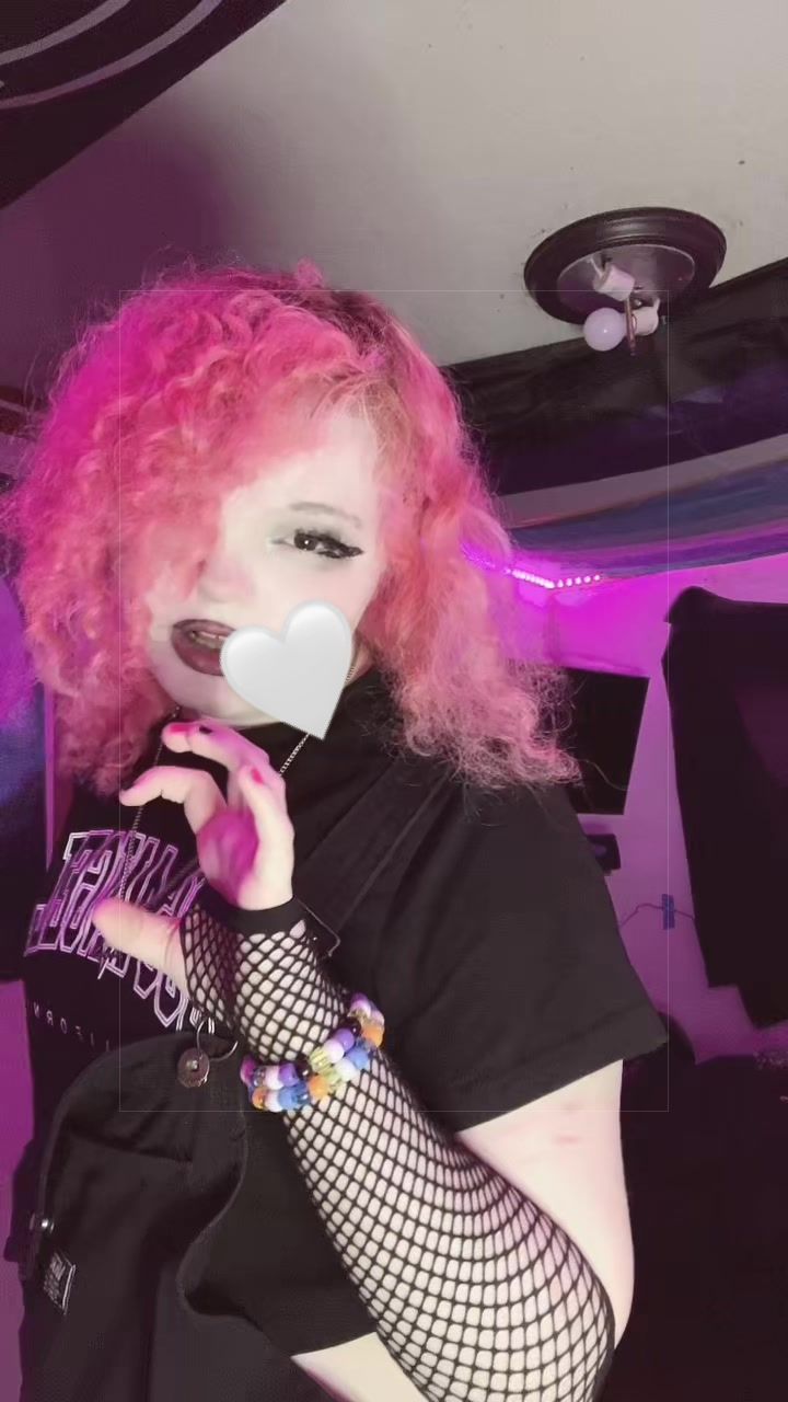 @Ashtonn โ ๐ณ๏ธโง๏ธ๐พ๐ฅ