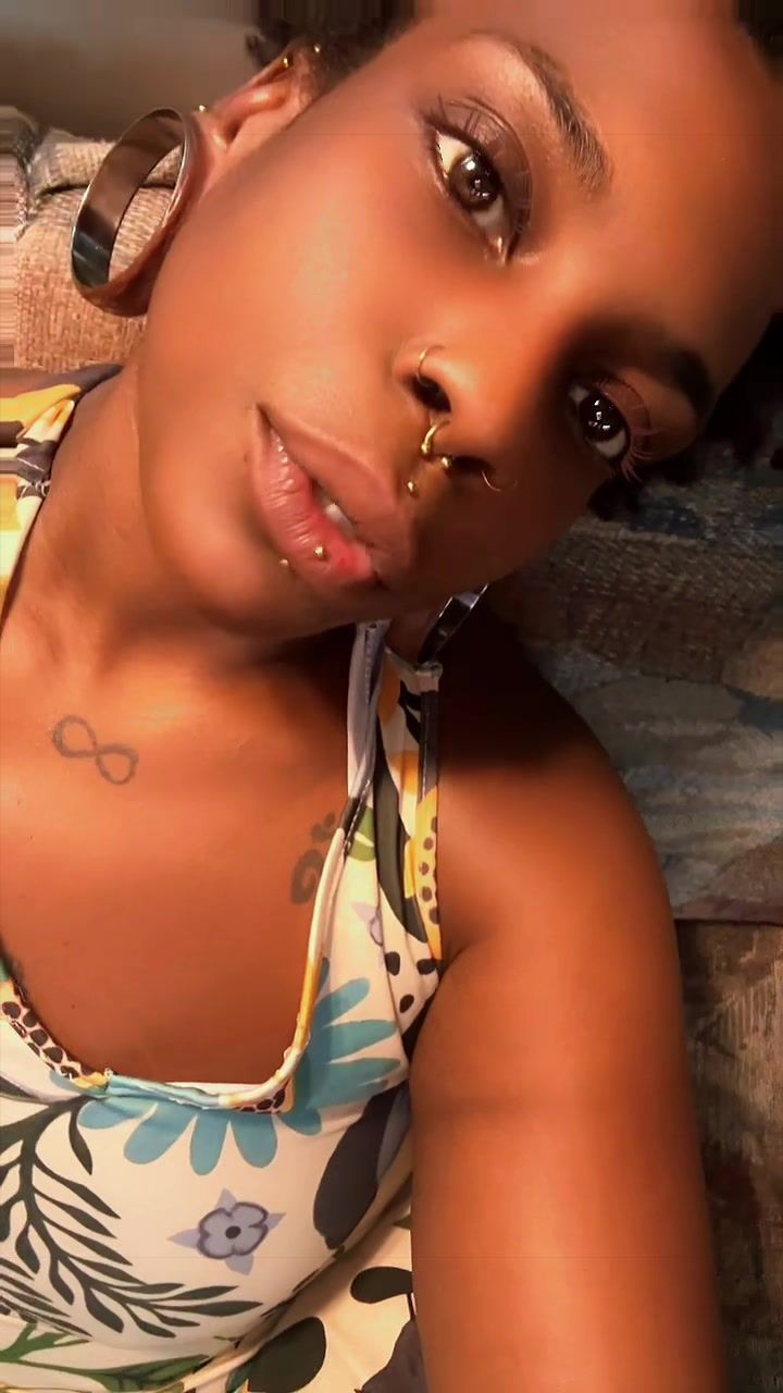 @tharahsings