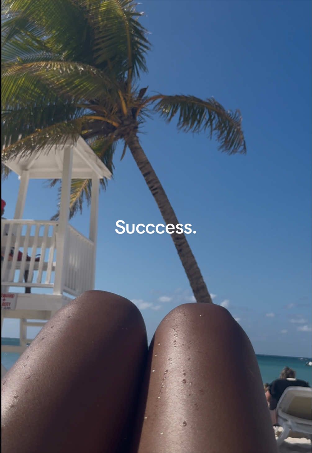 @Laylah Vital | Business