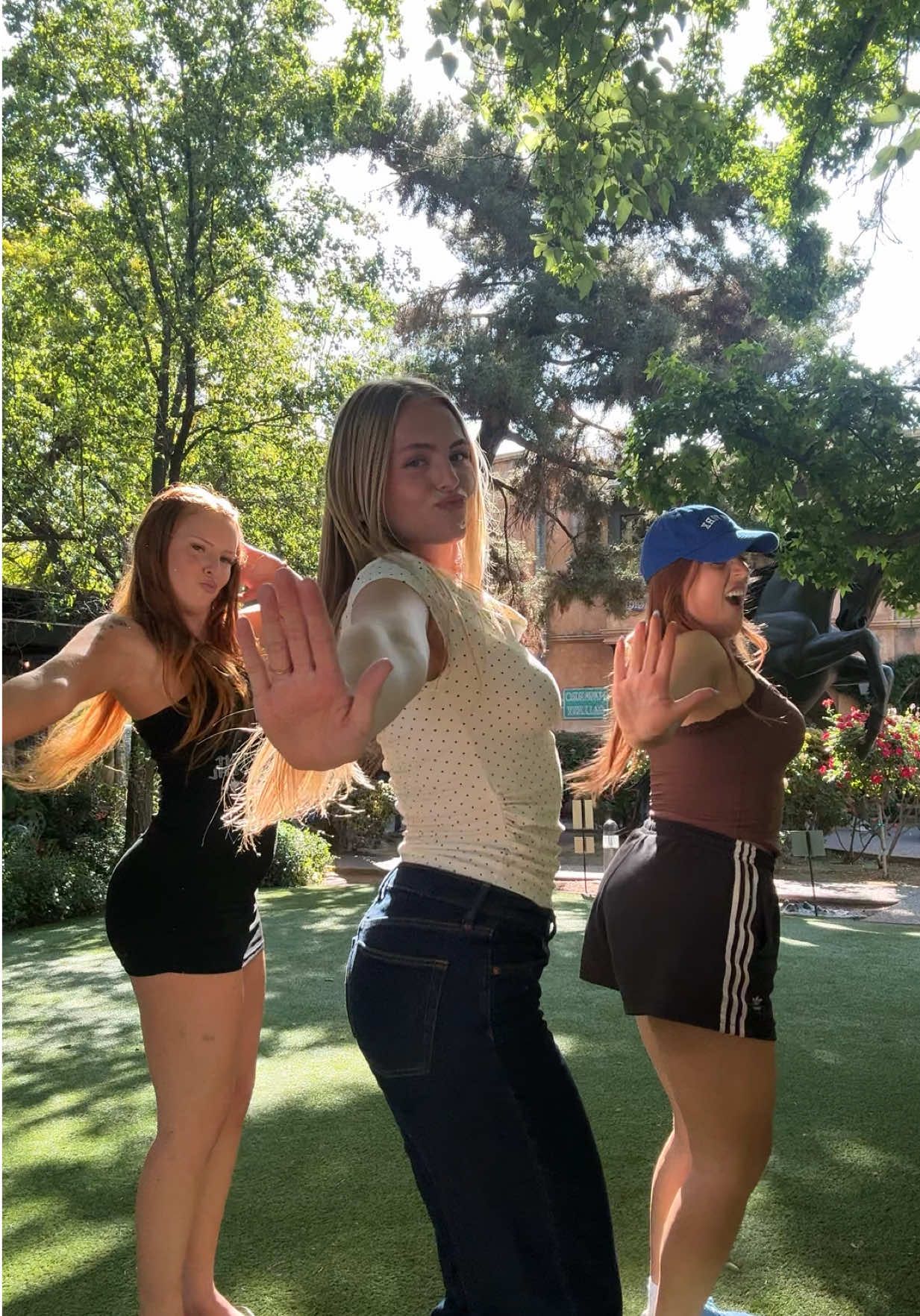 @briemckinnon