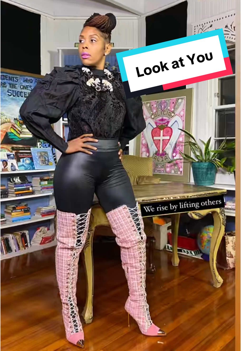 @Leeshmahogany