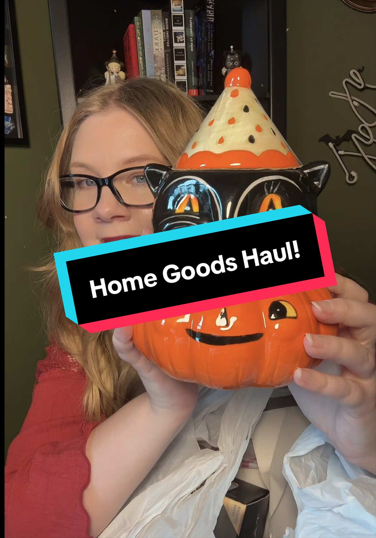 @Brooke | HalloweenAndPajamas🦇