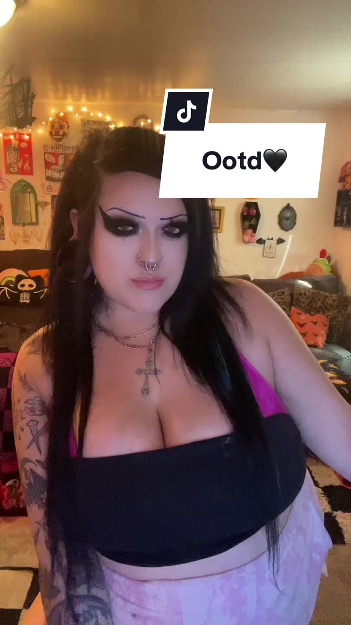 @*:・゚✧𝕯𝖊𝖛✧・゚: *