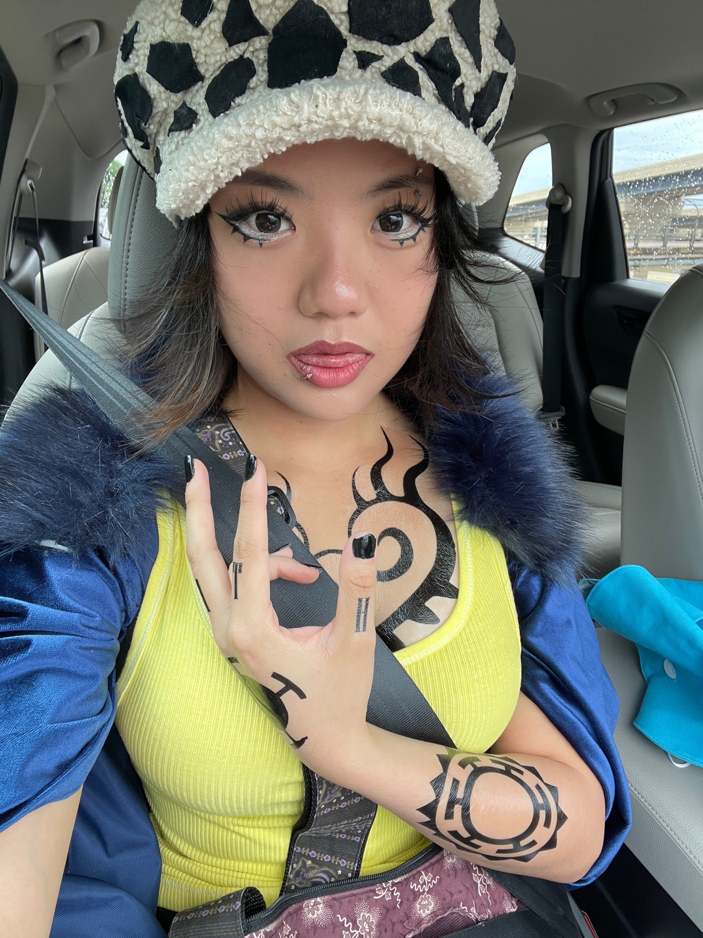@v!v
