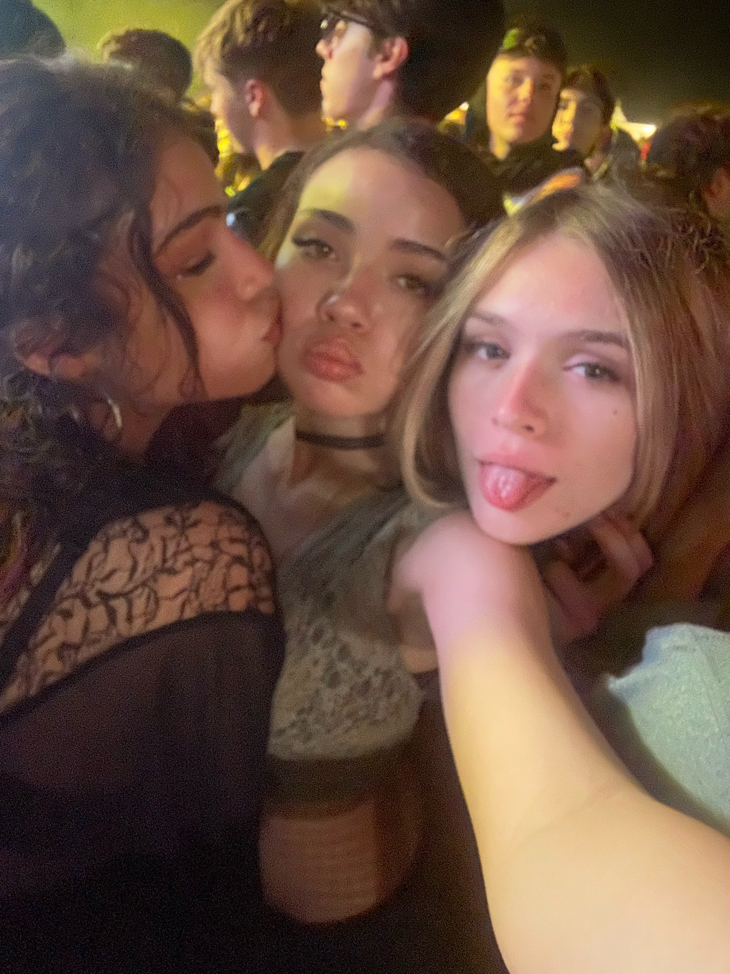 @𝓹𝓻𝓲𝓷𝓬𝓮𝓼𝓼