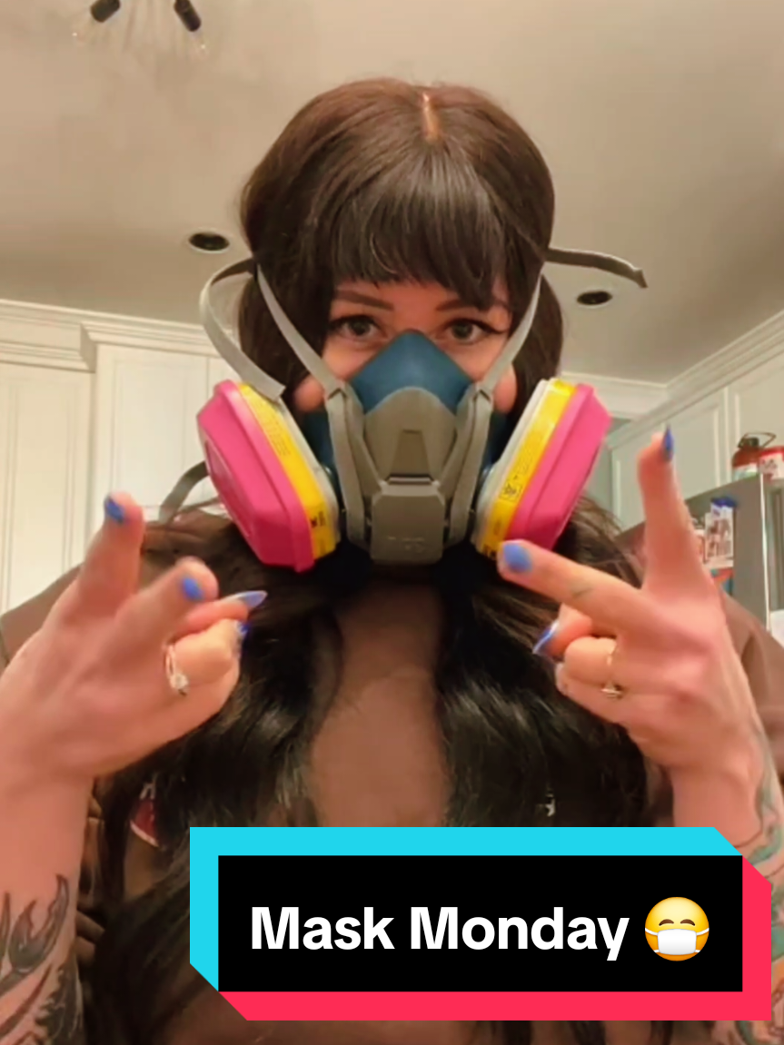 @Gas Mask Girls