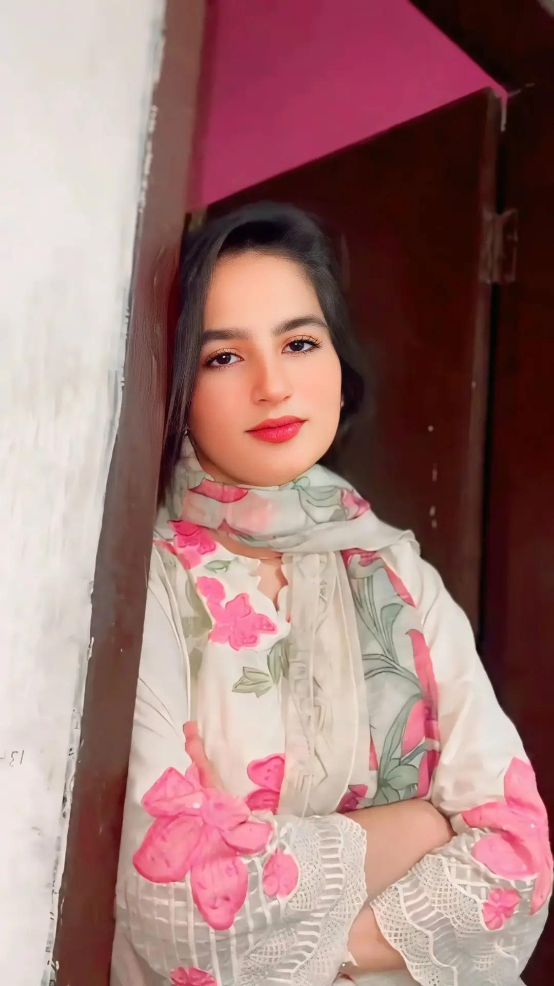 @Muneeba💞