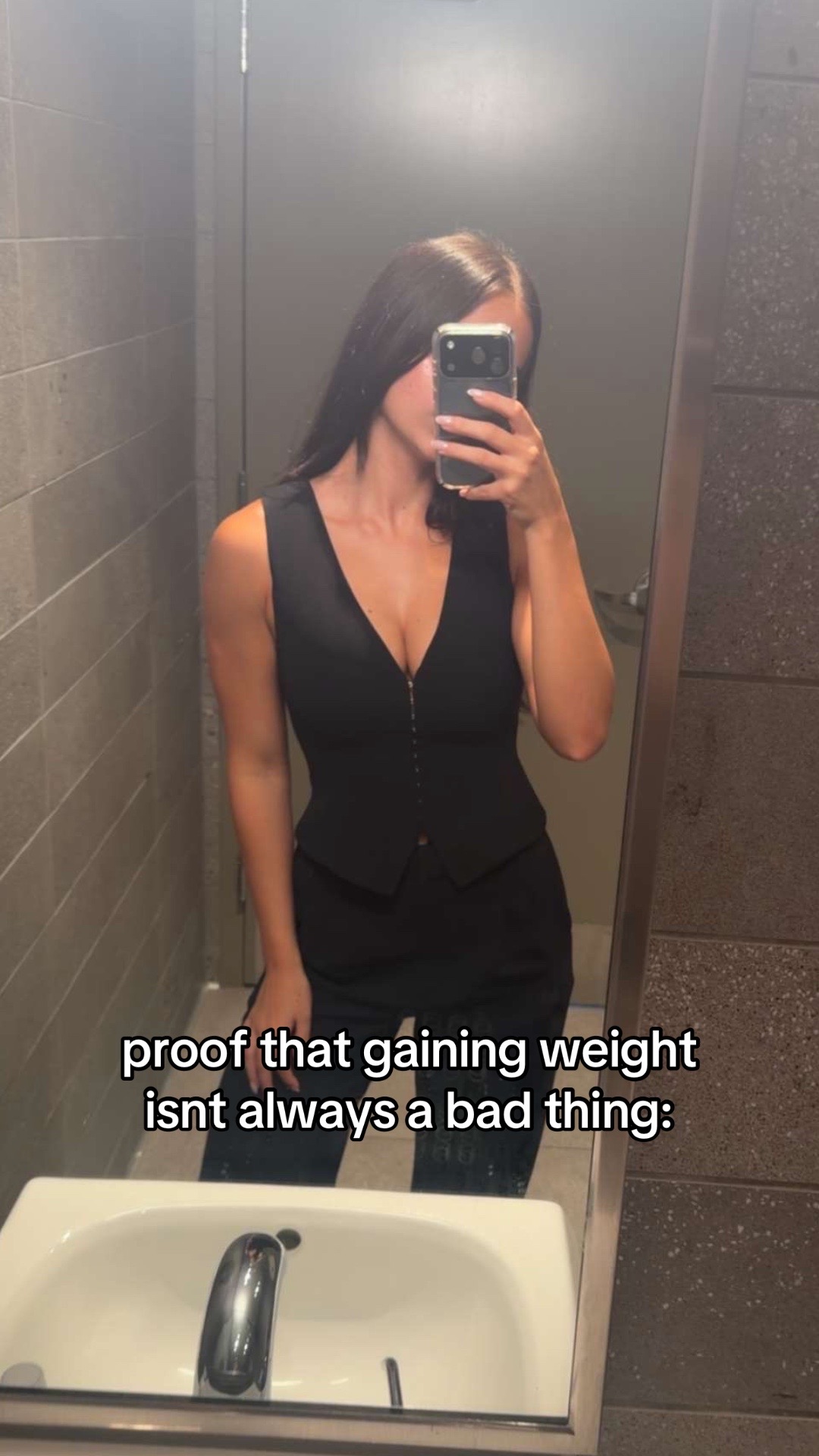@isabella