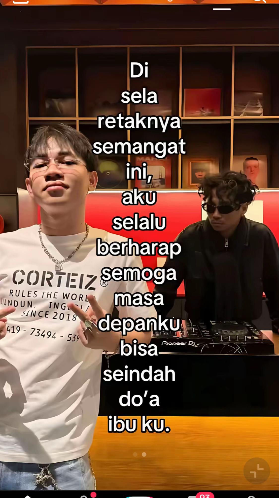 @Vr