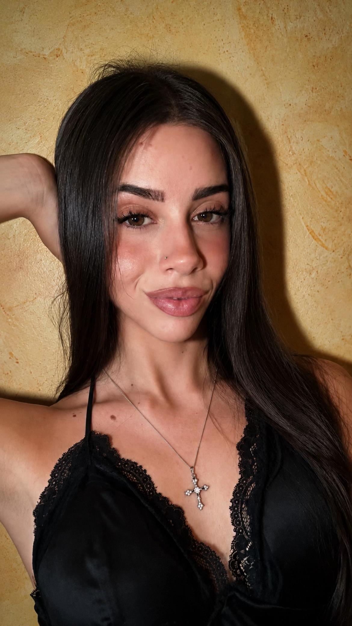 @ainaarxx