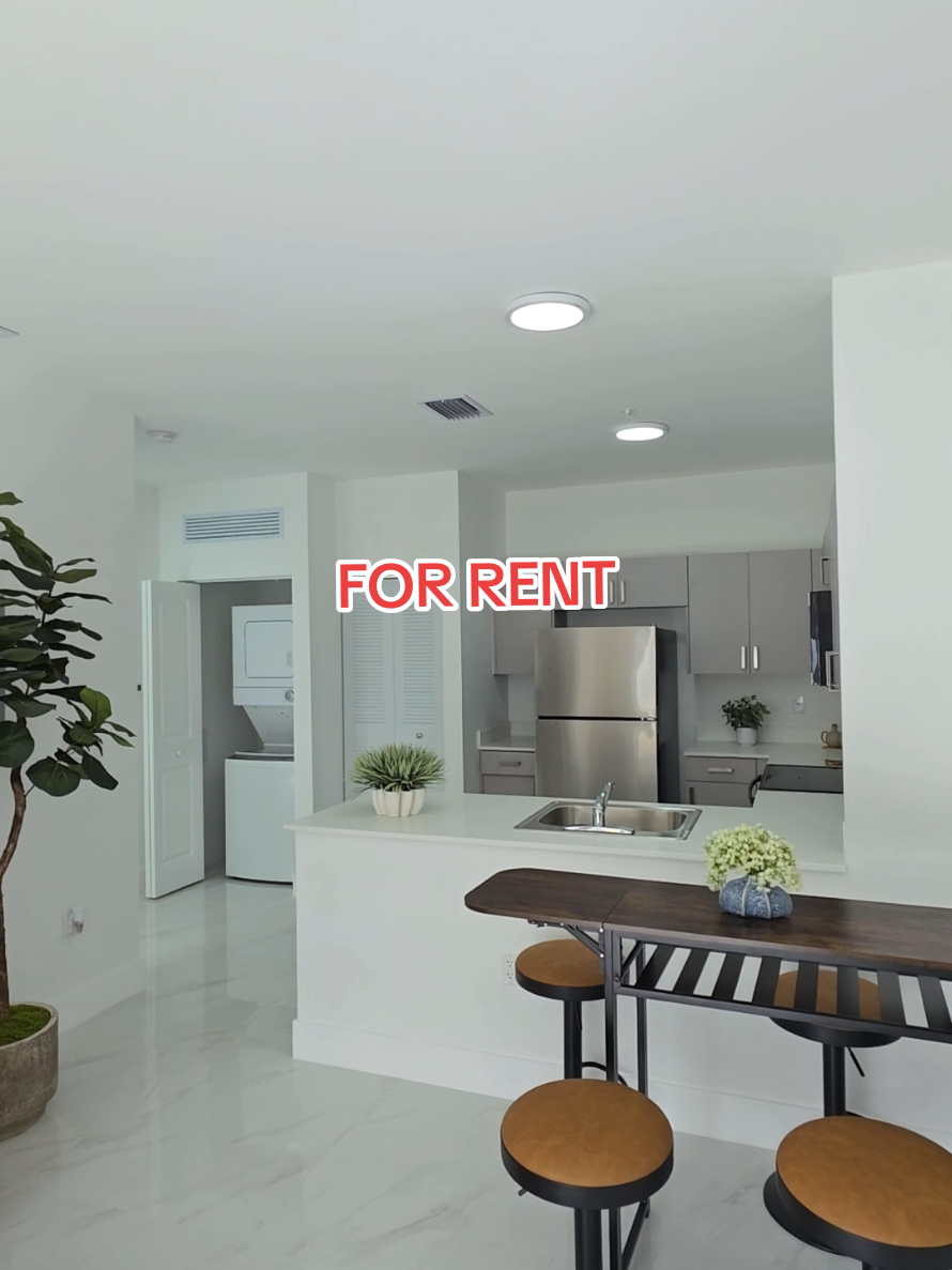 @Nadia Arrue Realtor