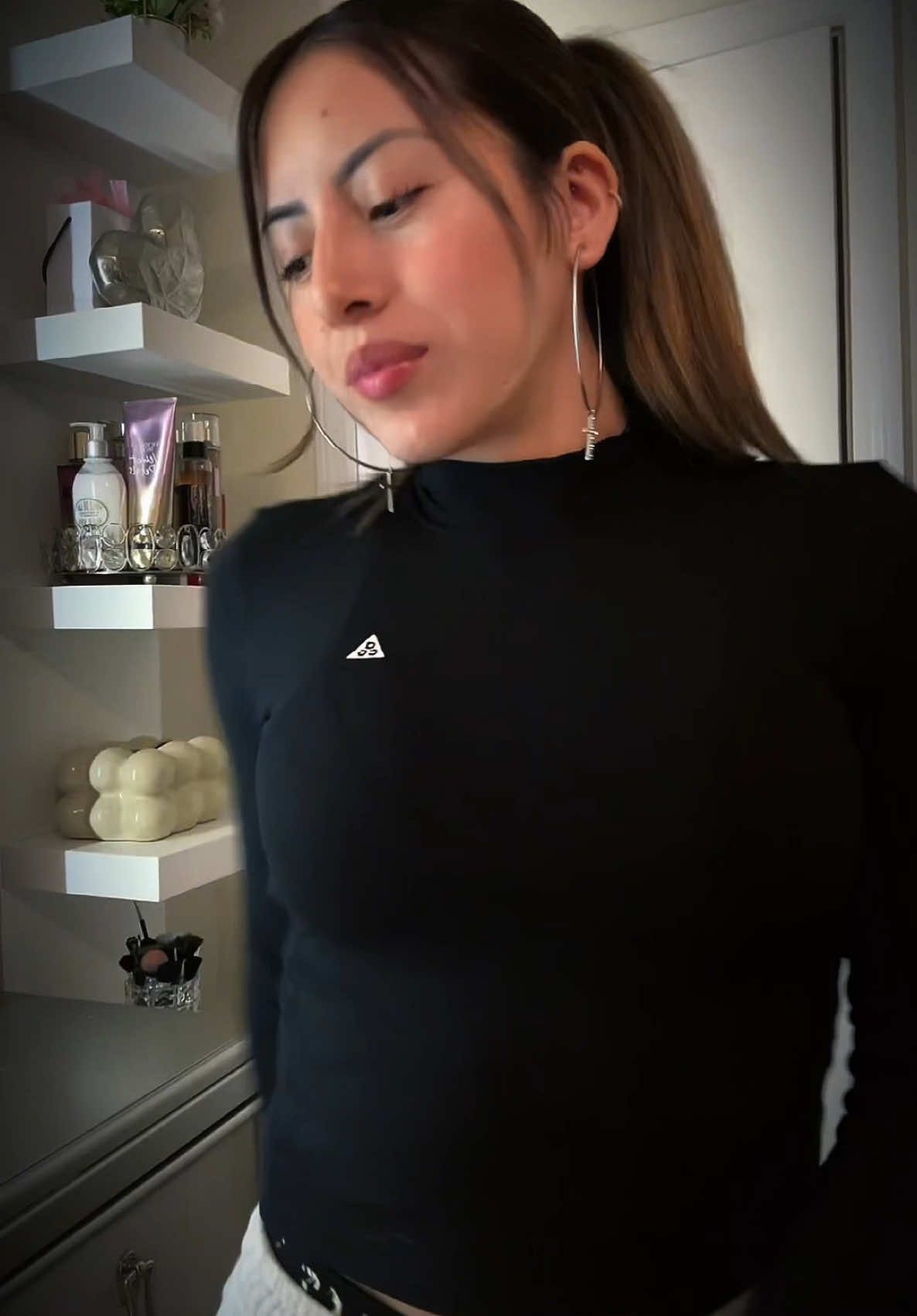 @Jhoanaa