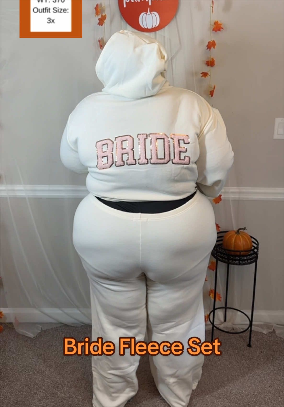 @Nikki &bull; Plus Size Fashion