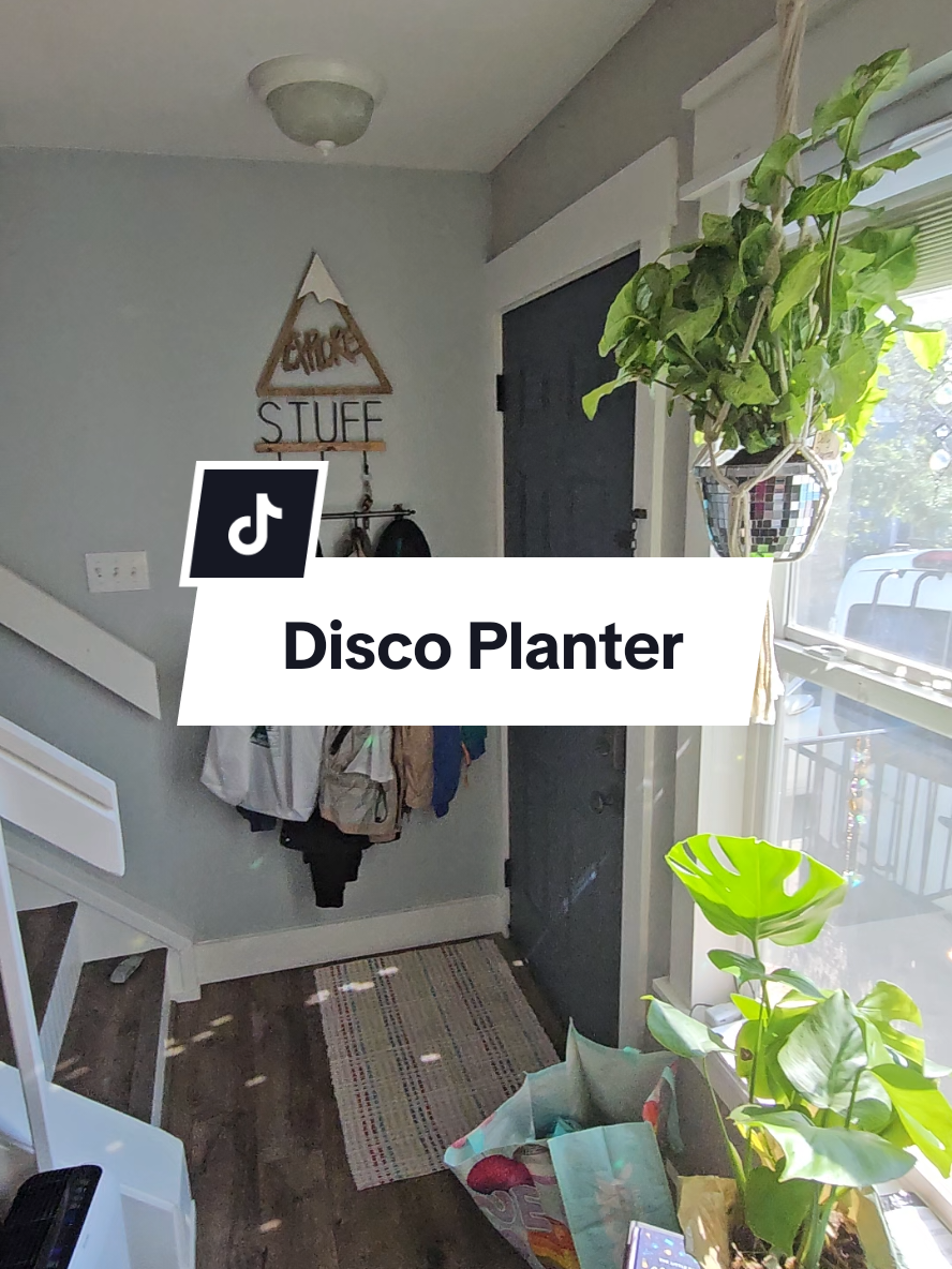 @April Rose